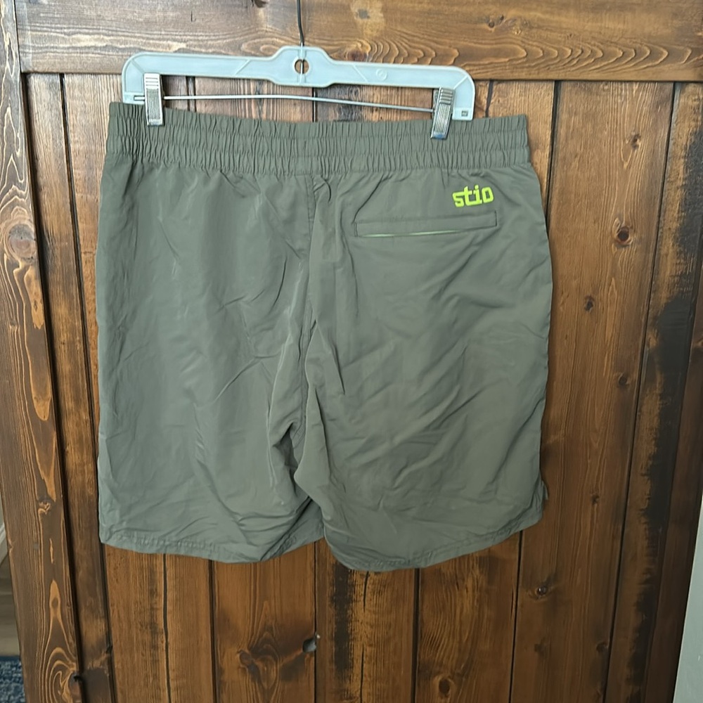 Stio Men's Olive Green Athletic Shorts with Lime Logo - Picture 5 of 15